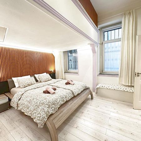 Yes, Yes! Lovely Apartment Good Amenities Budapest Center ภายนอก รูปภาพ